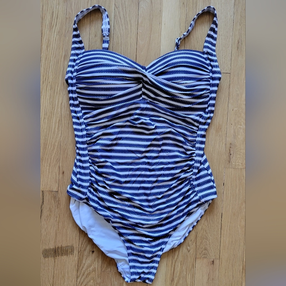 Bathing suit